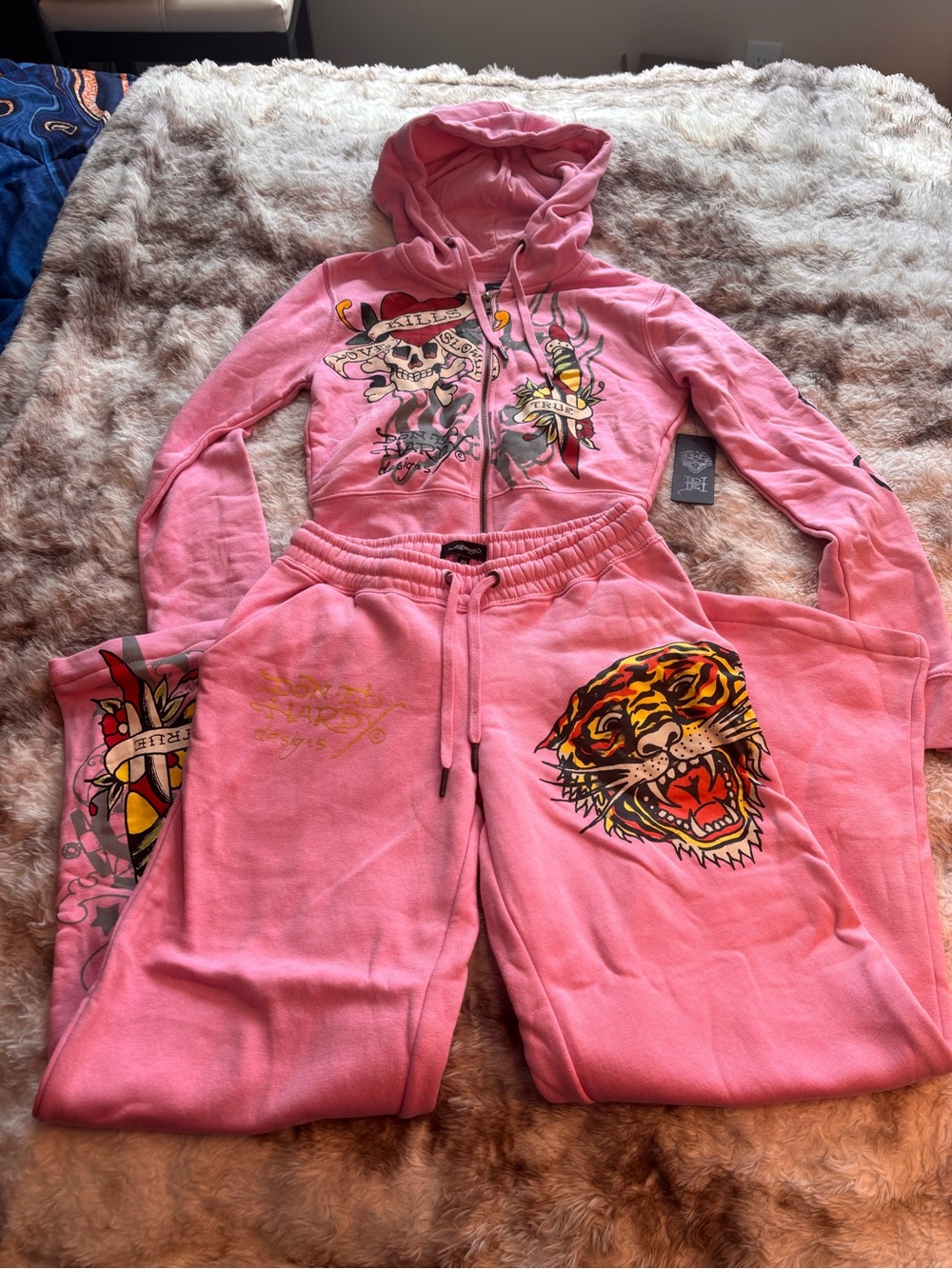 NWT Ed Hardy Pink Track Pants & Hoodie Set with Tiger and Skull Graphics